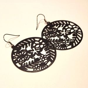 Round cutout Earrings